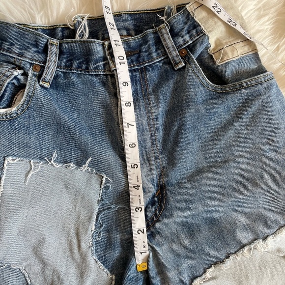 Levi’s Patchwork Straight Leg Jeans - Picture 13 of 16